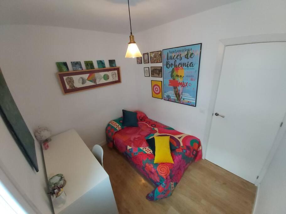 Luminoso Apartamento En El Centro, Con Mucho Arte Севилья Экстерьер фото