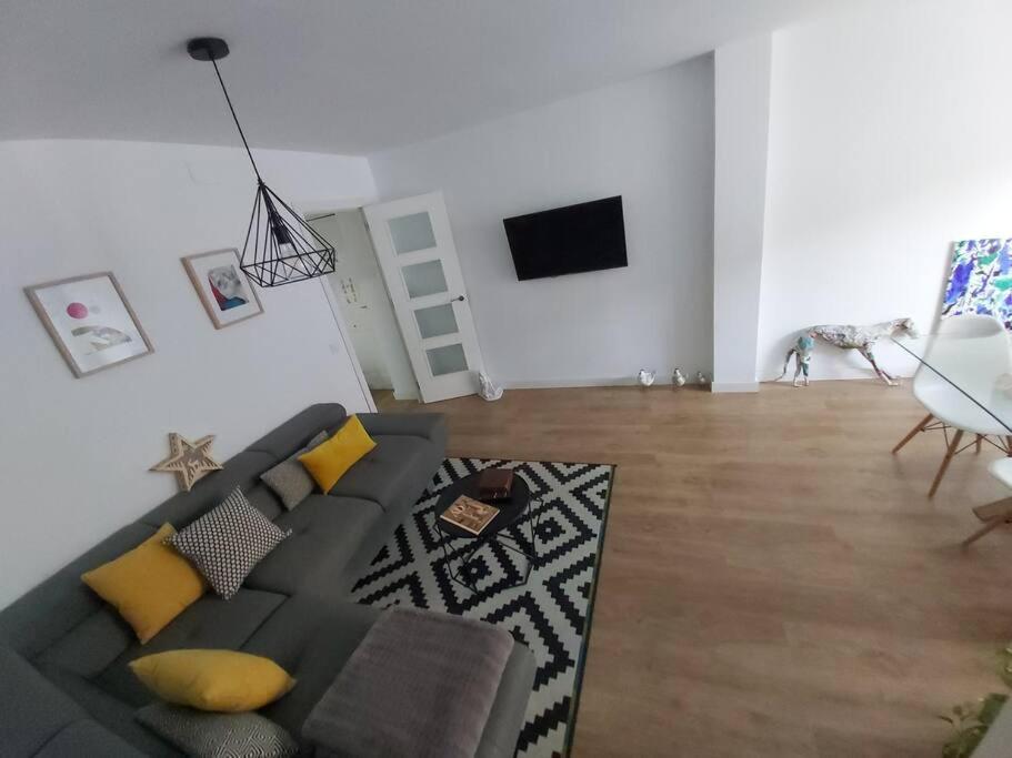 Luminoso Apartamento En El Centro, Con Mucho Arte Севилья Экстерьер фото