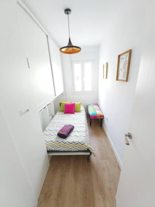 Luminoso Apartamento En El Centro, Con Mucho Arte Севилья Экстерьер фото