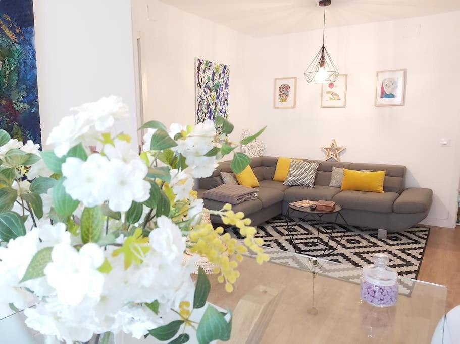 Luminoso Apartamento En El Centro, Con Mucho Arte Севилья Экстерьер фото